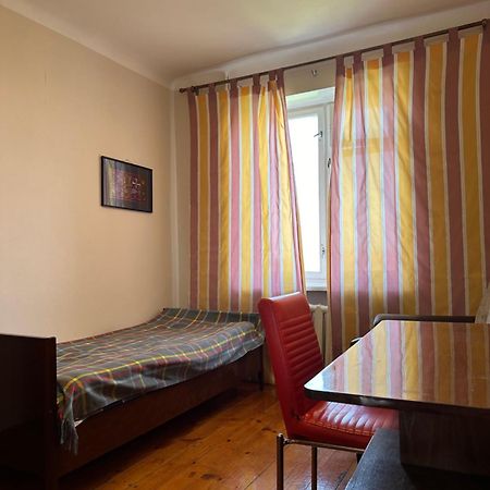 Appartamento Cosy flat in the city center Bishkek Esterno foto